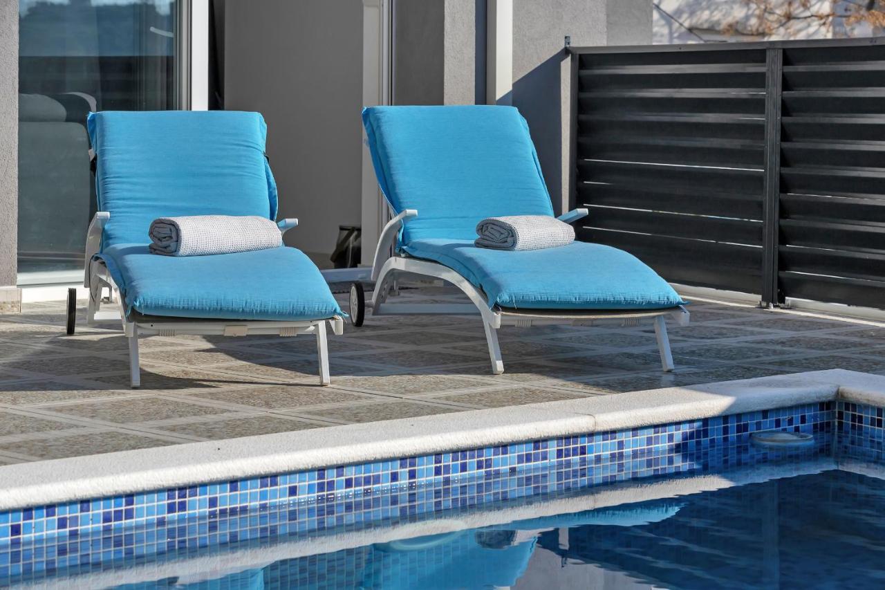 Apartment Lotte With Private Pool In The City Center! Макарска Екстериор снимка