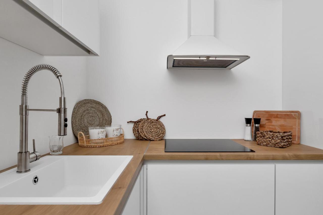 Apartment Lotte With Private Pool In The City Center! Макарска Екстериор снимка