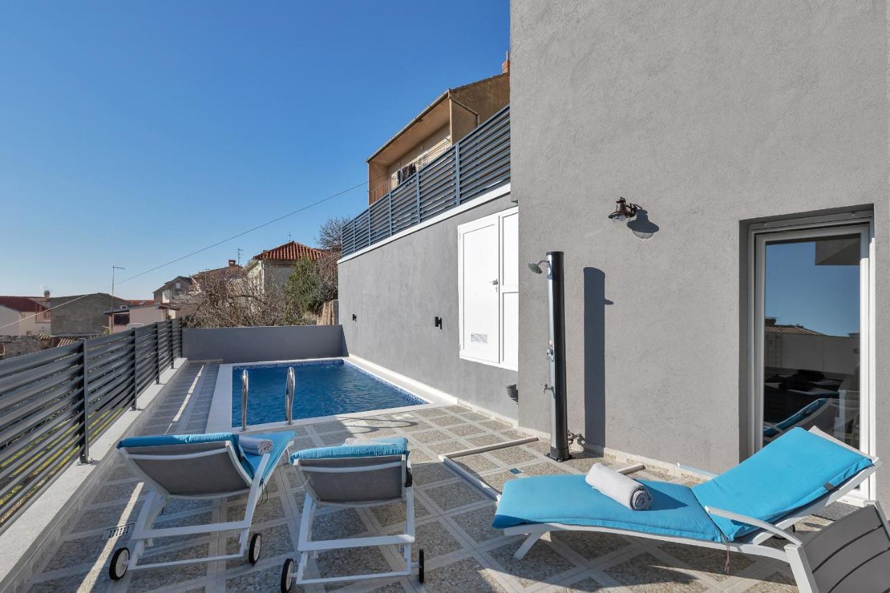 Apartment Lotte With Private Pool In The City Center! Макарска Екстериор снимка
